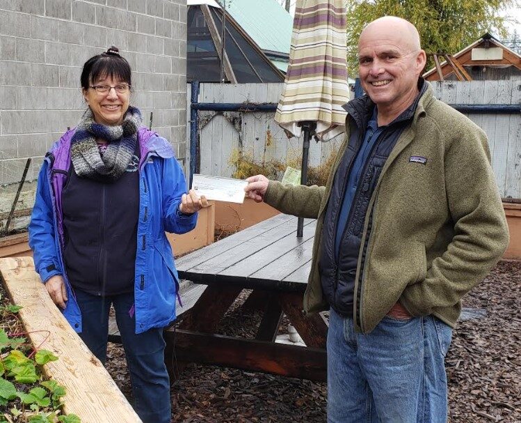 Armstrong Garden Club - Community Donation to Diane Fleming of Good Food Box and Glenn Gytenbeek of ADGC Oct 29 2021
