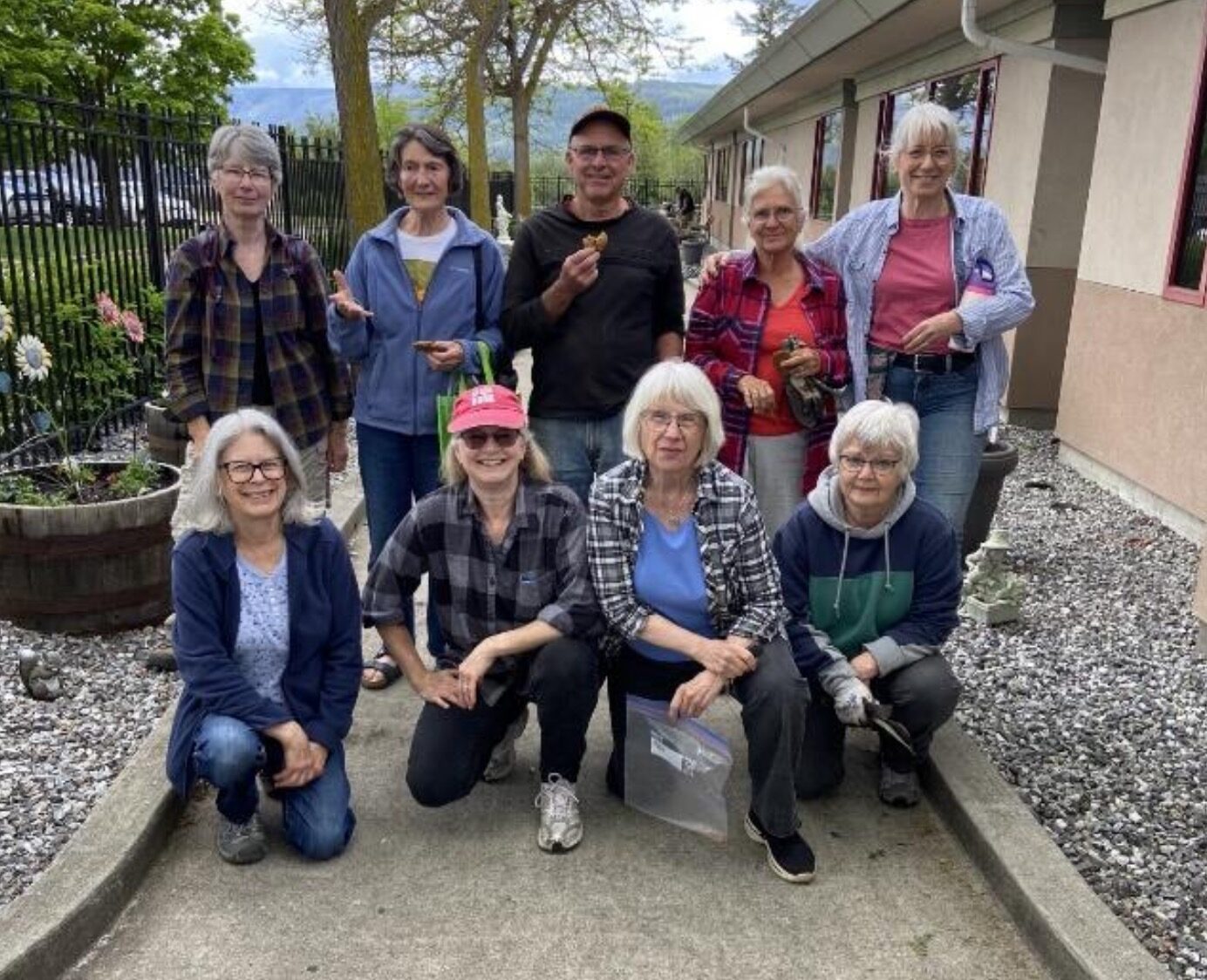 armstrong garden club